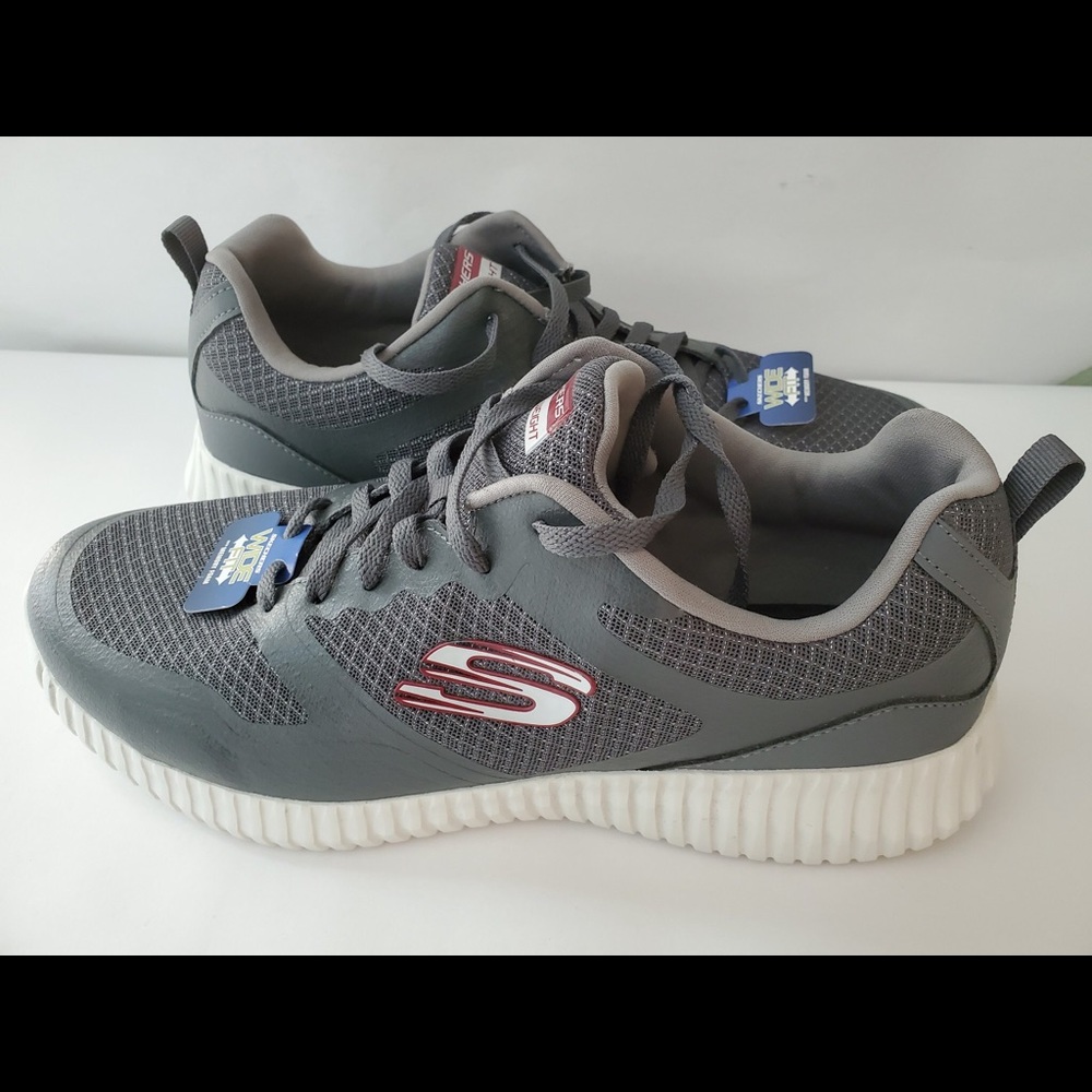 Skechers wide fit Memory foam shoes 11